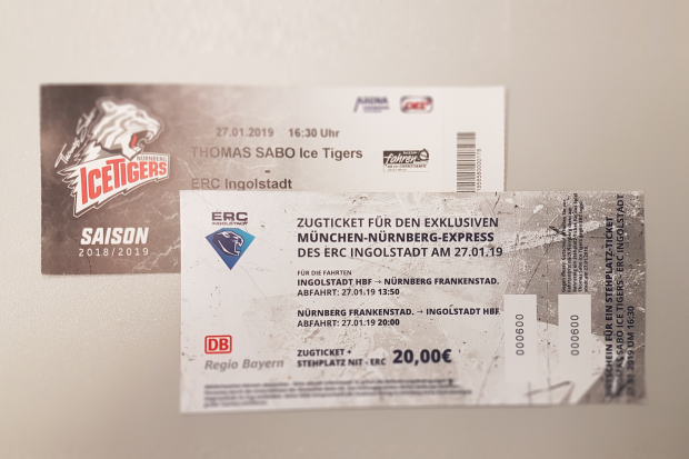 Wer möchte, kann bereits heute in der Arena seine Eintrittskarte für die Nürnberg-Fahrt bekommen - muss dafür aber sein Zugticket vorzeigen...