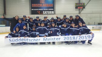 Die U15 feiert einen tollen Erfolg. Foto: Stammverein Die U15 feiert einen tollen Erfolg. Foto: Stammverein