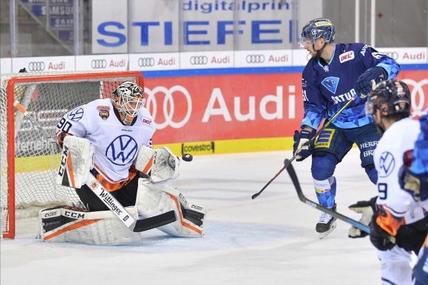 Warmschießen für die erste Playoff-Runde. Panther im letzten Hauptrundenspiel gegen Grizzlys.
Foto: Johannes TRAUB / JT-Presse.de