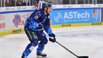 Auch das Heimtrikot von Petr Taticek, der die Panther nach sechs Jahren verlässt, können sich die Fans sichern.
Foto: Johannes TRAUB / JT-Presse.de Auch das Heimtrikot von Petr Taticek, der die Panther nach sechs Jahren verlässt, können sich die Fans sichern.
Foto: Johannes TRAUB / JT-Presse.de