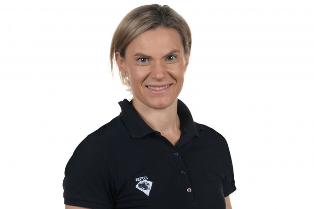 Maritta Becker coacht die ERC-Profis seit 2014 im Bereich Athletik und Koordination.
