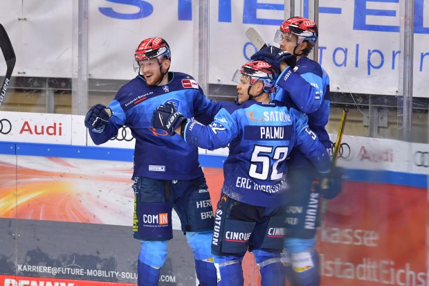 Hatten mit drei Treffer im Schlussdrittel großen Anteil am Sieg: Ryan Kuffner, Petrus Palmu und Louis-Marc Aubry (v.l.n.r.)
Foto: Johannes Traub/JT-Presse.de