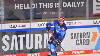 Mirko Höfflin bestreitet gegen Iserlohn sein 400. DEL-Spiel.
Foto: Johannes Traub/JT-Presse.de Mirko Höfflin bestreitet gegen Iserlohn sein 400. DEL-Spiel.
Foto: Johannes Traub/JT-Presse.de