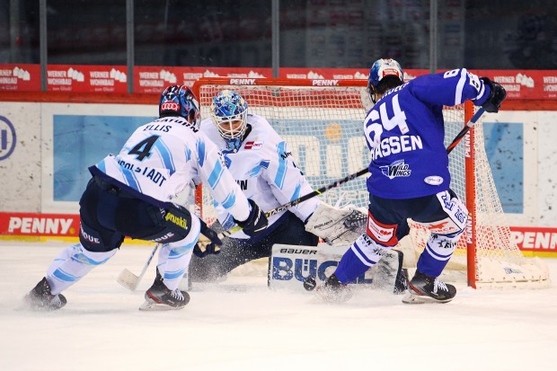 Die Panther um Goalie Michael Garteig waren diesmal im Shootout nicht erfolgreich.
Foto: DEL-Fotosharing