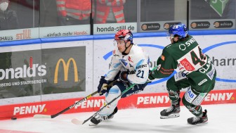 Können die Panther um ihren Topscorer Wayne Simpson heute die Augsburger Verteidiger abschütteln? Können die Panther um ihren Topscorer Wayne Simpson heute die Augsburger Verteidiger abschütteln?