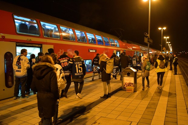 Mit dem Zug reisen Sie zu einem Auswärtsspiel innerhalb Bayerns.
Foto: Johannes TRAUB / JT-Presse.de