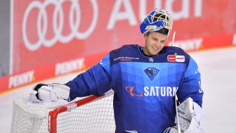 Nicht nur bei Michael Garteig, auch bei den Panthern ist die Freude über die Rückkehr des Goalies groß.
Foto: Johannes TRAUB / JT-Presse.de Nicht nur bei Michael Garteig, auch bei den Panthern ist die Freude über die Rückkehr des Goalies groß.
Foto: Johannes TRAUB / JT-Presse.de