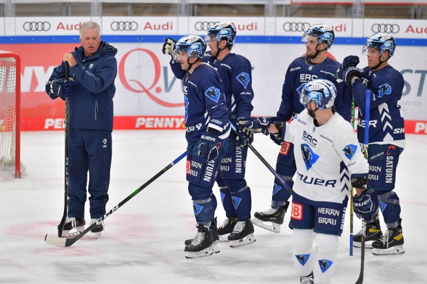 Doug Shedden wird am 27. Februar seine Mannschaft zu einem Showtraining aufs Eis bitten.
Foto: Johannes Traub/JT-Presse.de