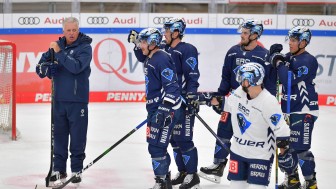 Doug Shedden wird am 27. Februar seine Mannschaft zu einem Showtraining aufs Eis bitten.
Foto: Johannes Traub/JT-Presse.de