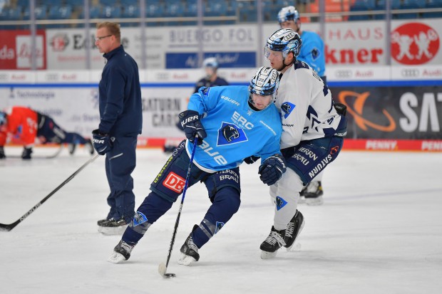 Mat Bodie, Emil Quaas und der Rest des neuen Panther-Teams präsentieren sich am Sonntag beim Trainingsauftakt den Dauerkartenbesitzern.
Foto: Johannes Traub/JT-Presse.de