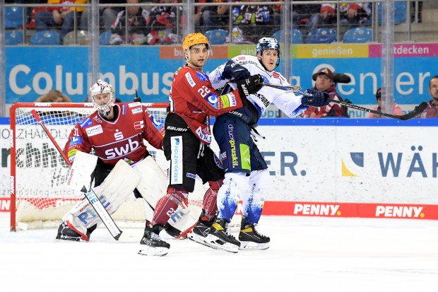 In einem engen Spiel setzten sich die Panther mit Jerome Flaake in Bremerhaven durch.
Foto: DEL-Photosharing