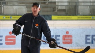 Varian Kirst war zuletzt fünf Jahre lang Torwarttrainer bei den Vienna Capitals.
Foto: Imago Images Varian Kirst war zuletzt fünf Jahre lang Torwarttrainer bei den Vienna Capitals.
Foto: Imago Images