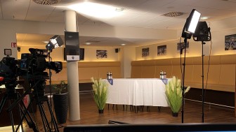 Um 18:30 Uhr startet der erste virtuelle Fanstammtisch der Saison live auf Facebook und Youtube. Um 18:30 Uhr startet der erste virtuelle Fanstammtisch der Saison live auf Facebook und Youtube.