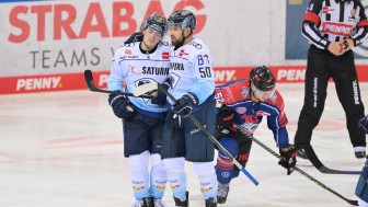 Gemeinsam mit einem "Spezl" den Saisonauftakt live im Stadion erleben.
Foto: Johannes Traub/JT-Presse.de