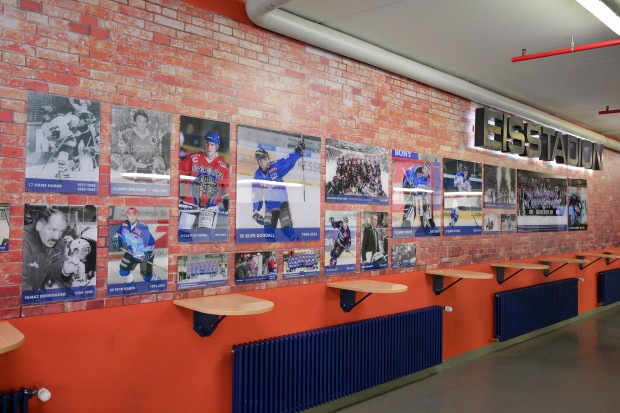 Die neu gestaltete Wall of Fame des ERC Ingolstadt in der Saturn Arena.
Foto: Johannes Traub/JT-Presse.de