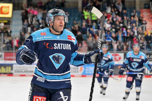 Drei Spiele, drei Tore. Frederik Storm, der bisher treffsicherste Panther, will auch morgen wieder jubeln.
Foto: Johannes Traub/JT-Presse.de