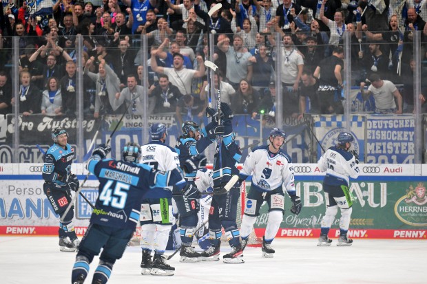 Erleben Sie die emotionale Stimmung bei den Heimspielen der Panther live im Stadion.
Foto: Johannes Traub/JT-Presse.de