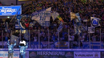 Stimmungsvoll wird es auch heute wieder in der SATURN-Arena.
Foto: Johannes Traub/JT-Presse.de Stimmungsvoll wird es auch heute wieder in der SATURN-Arena.
Foto: Johannes Traub/JT-Presse.de
