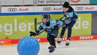 Beim Kids on Ice Day können Kinder am Samstag wieder mit den ERC-Profis trainieren.
Foto: Johannes Traub/JT-Presse.de