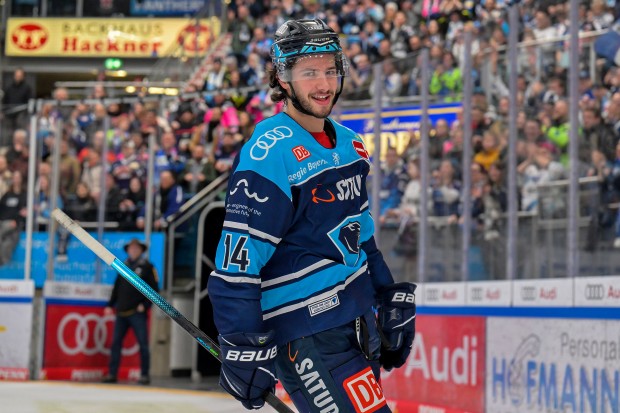 Nach vier Einsätzen von Daniel Schwaiger für den ERC in der abgelaufenen Saison, folgen in der kommenden noch viele weitere.
Foto: Johannes Traub/JT-Presse.de