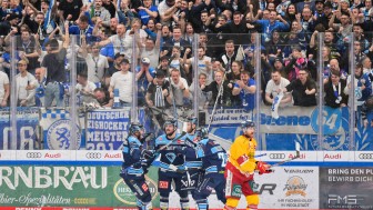Die Panther ziehen durch einen emotionalen Heimsieg ins Playoff-Halbfinale ein.
Foto: Johannes Traub/JT-Presse.de Die Panther ziehen durch einen emotionalen Heimsieg ins Playoff-Halbfinale ein.
Foto: Johannes Traub/JT-Presse.de