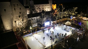 Im Winter-Wunderland am Paradeplatz sind auch die Panther wieder vor Ort.
Foto: IN-City Im Winter-Wunderland am Paradeplatz sind auch die Panther wieder vor Ort.
Foto: IN-City