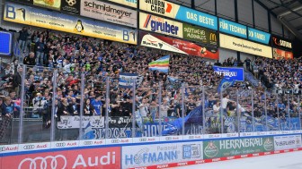 Endlich wieder gemeinsam in der SATURN-Arena. Am Samstag findet das erste Heimspiel statt!
Foto: Johannes Traub/JT-Presse.de