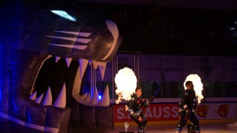 Feuer frei für das letzte Hauptrundenspiel in der CHL.
Foto: Johannes Traub/JT-Presse.de