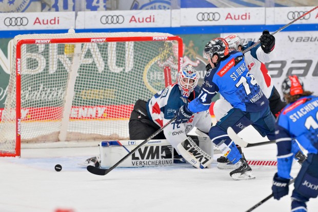 Travis St. Denis schnürte im ersten Saisonduell einen Doppelpack.
Foto: Johannes Traub/JT-Presse.de