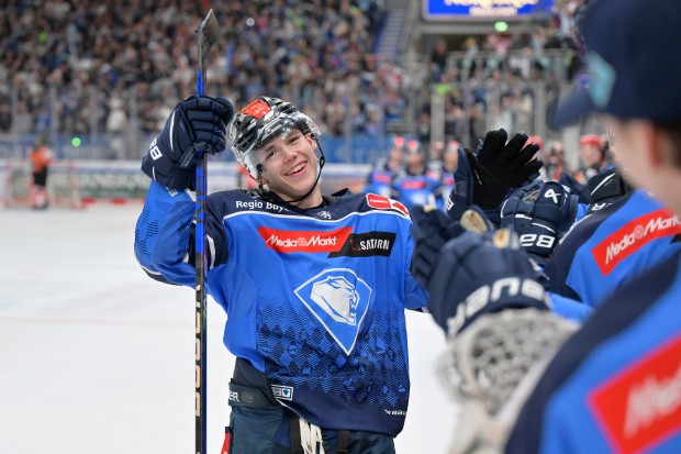 Philipp Krauß wird seine Tore auch weiterhin im Panther-Trikot schießen.
Foto: Johannes Traub/JT-Presse.de