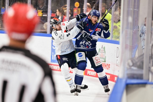 Fabio Wagner und die Panther sind morgen in Straubing zu Gast.
Foto: DEL-Photosharing/Stefan Ritzinger