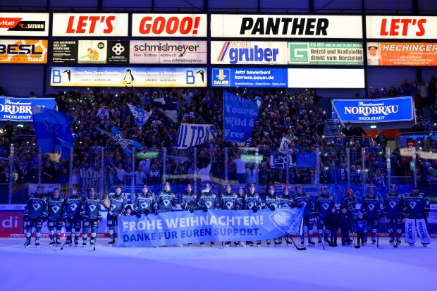 Der ERC wünscht der Panther-Familie frohe Weihnachten.
Foto: Johannes Traub/JT-Presse.de