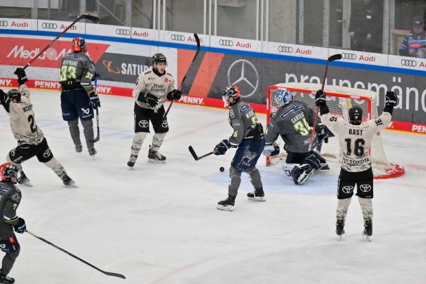 Fünf Mal konnten die Haie jubeln.
Foto: Johannes Traub/JT-Presse.de