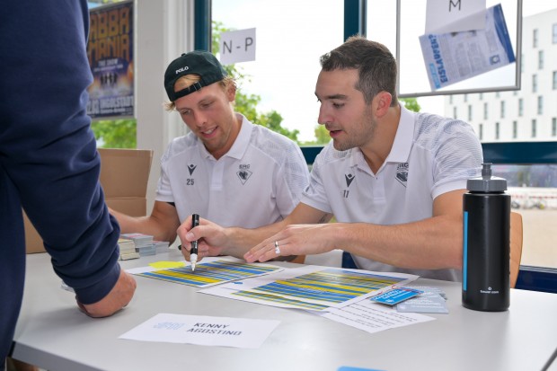 Kenny Agostino (r.) wird beim Fan-Stammtisch zu Gast sein.
Foto: Johannes Traub/JT-Presse.de