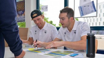 Kenny Agostino (r.) wird beim Fan-Stammtisch zu Gast sein.
Foto: Johannes Traub/JT-Presse.de Kenny Agostino (r.) wird beim Fan-Stammtisch zu Gast sein.
Foto: Johannes Traub/JT-Presse.de
