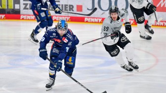 Die Panther um Wojo Stachowiak müssen am Freitag gewinnen.
Foto: Johannes Traub/JT-Presse.de