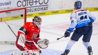 Kenny Agostino erzielte das 1:0 für den ERC.
Foto: Stanislav Souček/Mountfield HK Kenny Agostino erzielte das 1:0 für den ERC.
Foto: Stanislav Souček/Mountfield HK