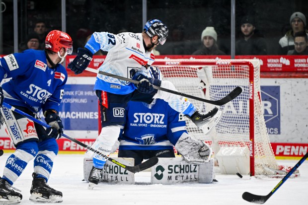 Der umjubelte 4:4-Ausgleichstreffer von Daniel Schmölz.
Foto: DEL-Photosharing/Sven Lägler