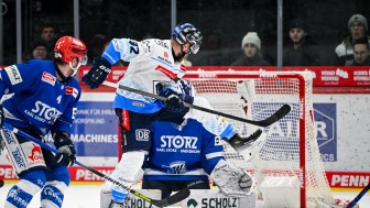 Der umjubelte 4:4-Ausgleichstreffer von Daniel Schmölz.
Foto: DEL-Photosharing/Sven Lägler