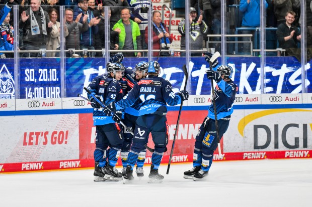 Sieben Tore durften die Panther und die ganze SATURN-Arena bejubeln.
Foto: Johannes Traub