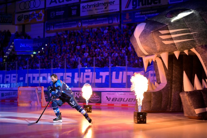 Die Panther live in der SATURN-Arena erleben.
Foto: Johannes Traub/JT-Presse.de