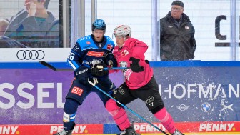 Den ERC erwartet gegen Nürnberg wieder ein intensives Duell.
Foto: Joannes Traub/JT-Presse.de