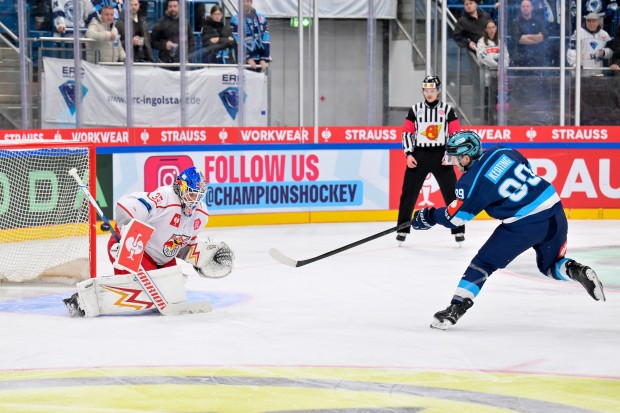 Zweites Duell zwischen dem ERC und Salzburg am Mittwoch.
Foto: Johannes Traub/JT-Presse.de