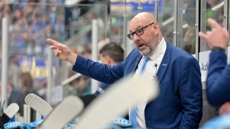 Eric Dubois verlässt den ERC, um einen Cheftrainer-Posten zu übernehmen.
Foto: Johannes Traub/JT-Presse.de