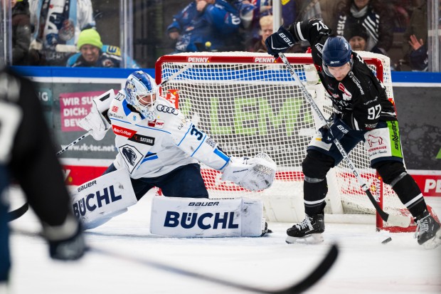 Das 3:3 von Marcel Brandt fiel mitten in der großen Straubinger Druckphase.
Foto: City-Press