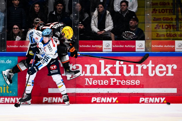 Philipp Preto und der ERC wollen sich in Frankfurt durchsetzen.
Foto: DEL-Photosharing