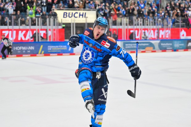Alex Breton traf im Duell mit dem Meister doppelt.
Foto: Johannes Traub/JT-Presse.de