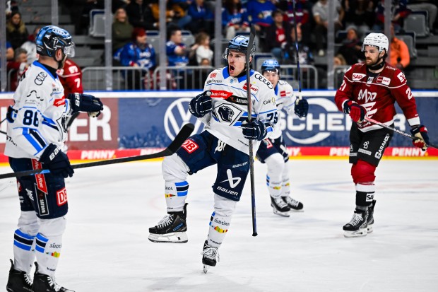 Alex Breton traf kurz vor der 2. Pause zum wichtigen 3:0.
Foto: DEL-Photosharing