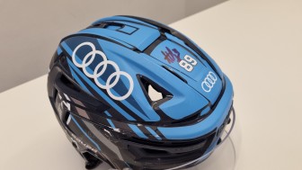 Riley Barbers Helm ist aktuell unter dem Hammer. Riley Barbers Helm ist aktuell unter dem Hammer.