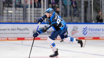 Unter anderem das Warmup-Jersey von Philipp Preto ist zu haben.
Foto: Johannes Traub/JT-Presse.de